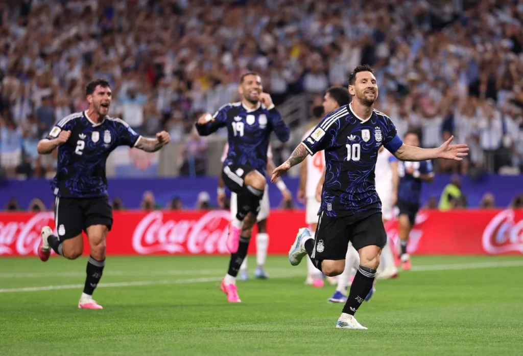 Đương kim vô địch Argentina khẳng định sức mạnh tuyệt đối với vị trí nhất bảng. Ảnh: FIFA