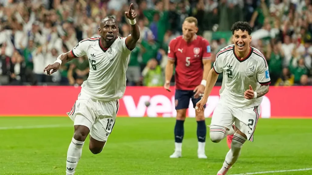 Diễn Biến Trận Đấu CH Séc 0-3 Mexico