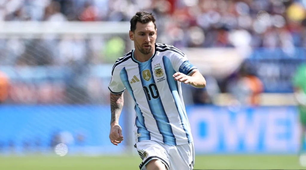 Lionel Messi thiết lập kỷ lục cầu thủ có tổng số kiến tạo nhiều nhất lịch sử World Cup. Ảnh: FIFA