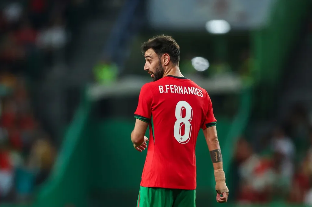 Tiền Vệ: Bruno Fernandes (Bồ Đào Nha)